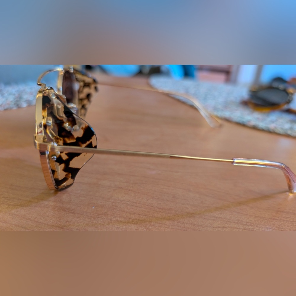 KREWE Earhart Round- Gold and Tortoise Aviator Sunglasses - Picture 3 of 4